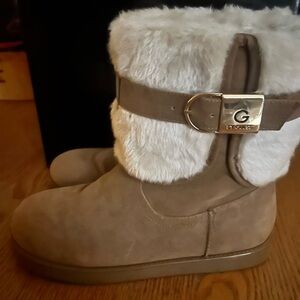 Guess woman’s boots